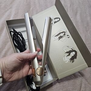 TYME Hair Tool in Metallic Silver and Gold